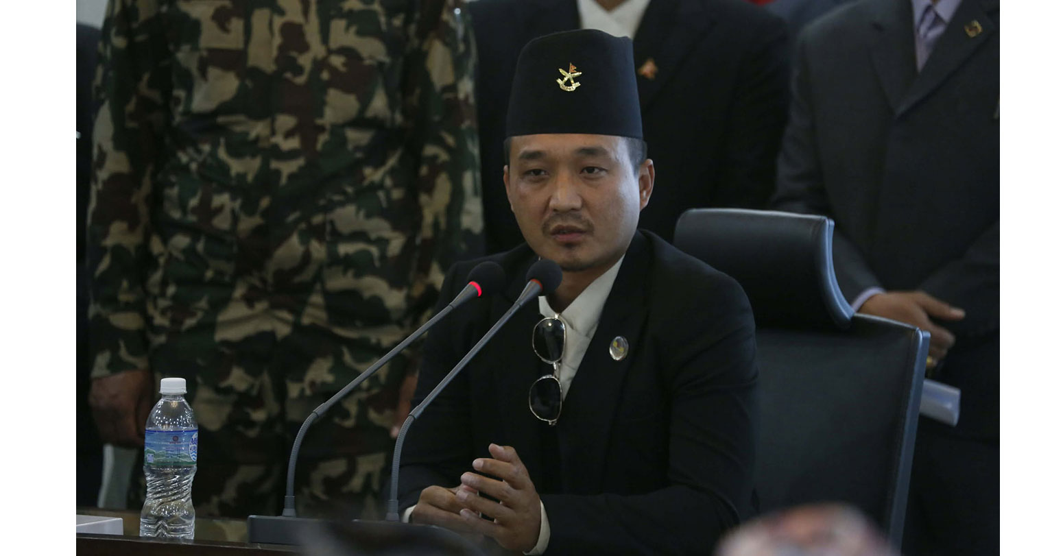 रोजगारी सिर्जना गर्न प्रहरीको पोसाक कारखाना गाउँमा खोलिने 