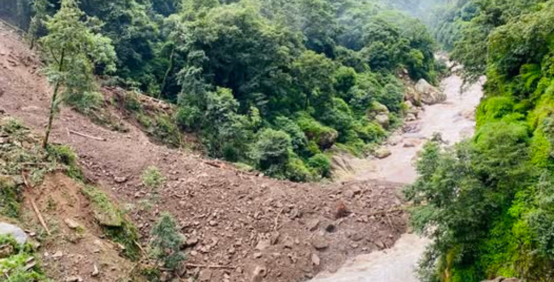 चीनतर्फ पहिरो खसेर भोटेकोसी रोकिएपछि दोलालघाटसम्म सतर्क रहन महाशाखाको अपिल