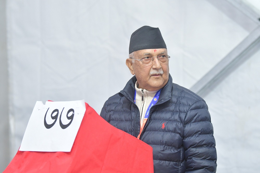 मधेस र सुदूरपश्चिमका नेता रिसाएको थाहा पाएपछि ओलीको निर्देशन- लिस्टभन्दा दायाँबायाँ हुन नदिनू