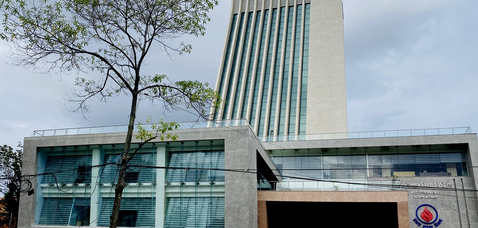 मूल्यवृद्धिको पूर्वसूचना चुहाएर इन्धनमा चलखेल: बिदाको बहानामा अस्वाभाविक बिक्री