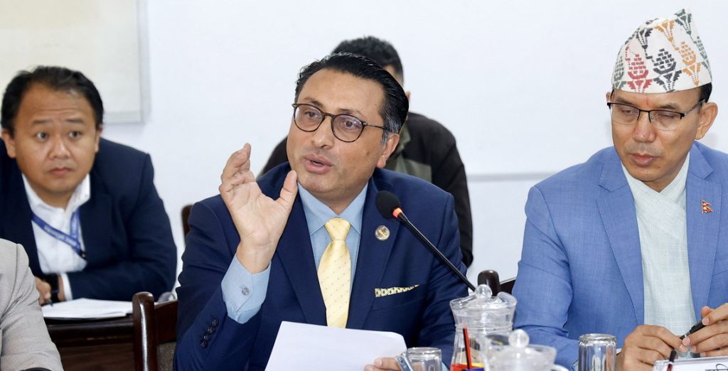 भन्सार दर हेरफेर र पाना गायब भएको समाचार भ्रामक र अतिरञ्जित: अर्थमन्त्री डा. वाग्ले