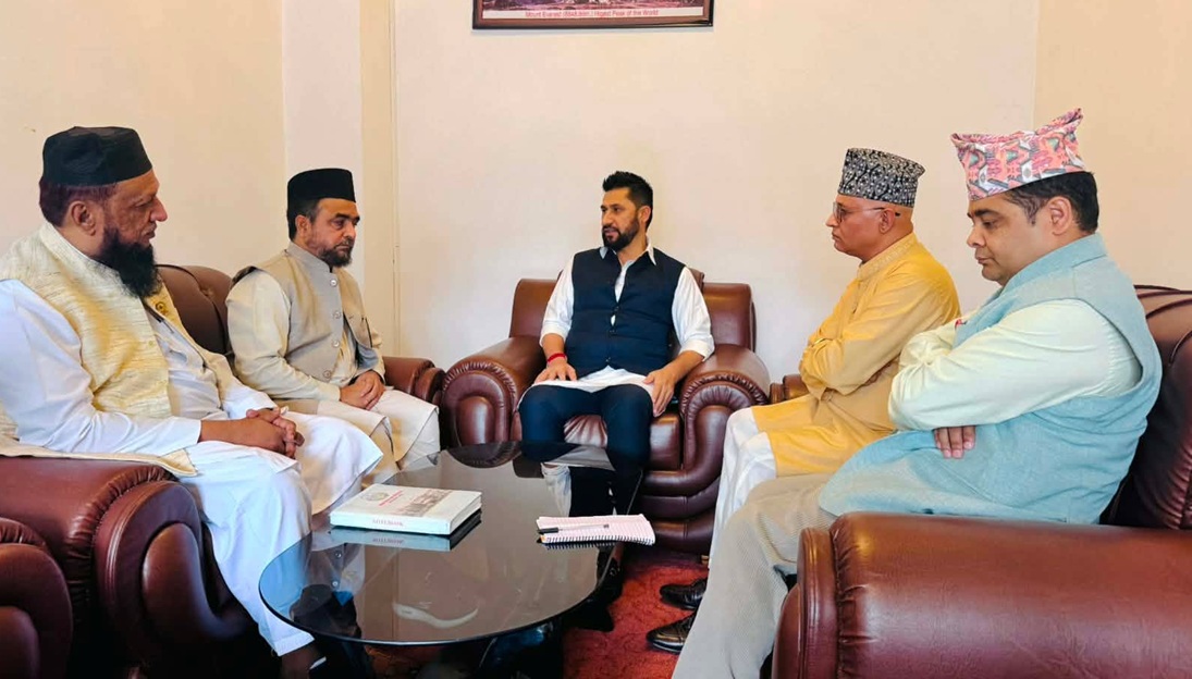 सामाजिक सद्भाव कायम राख्न धार्मिक अगुवासँग रास्वपा सभापति लामिछानेको छलफल